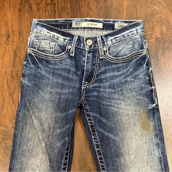 BKE DENIM “Aiden” boot leg jeans Size 25R *bbq stain on left leg EUC - Picture 2 of 16